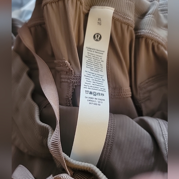 Lululemon Dance Studio Relaxed Fit Mid-Rise Cargo Pants TAUPETASTIC Sz XL - Picture 11 of 13